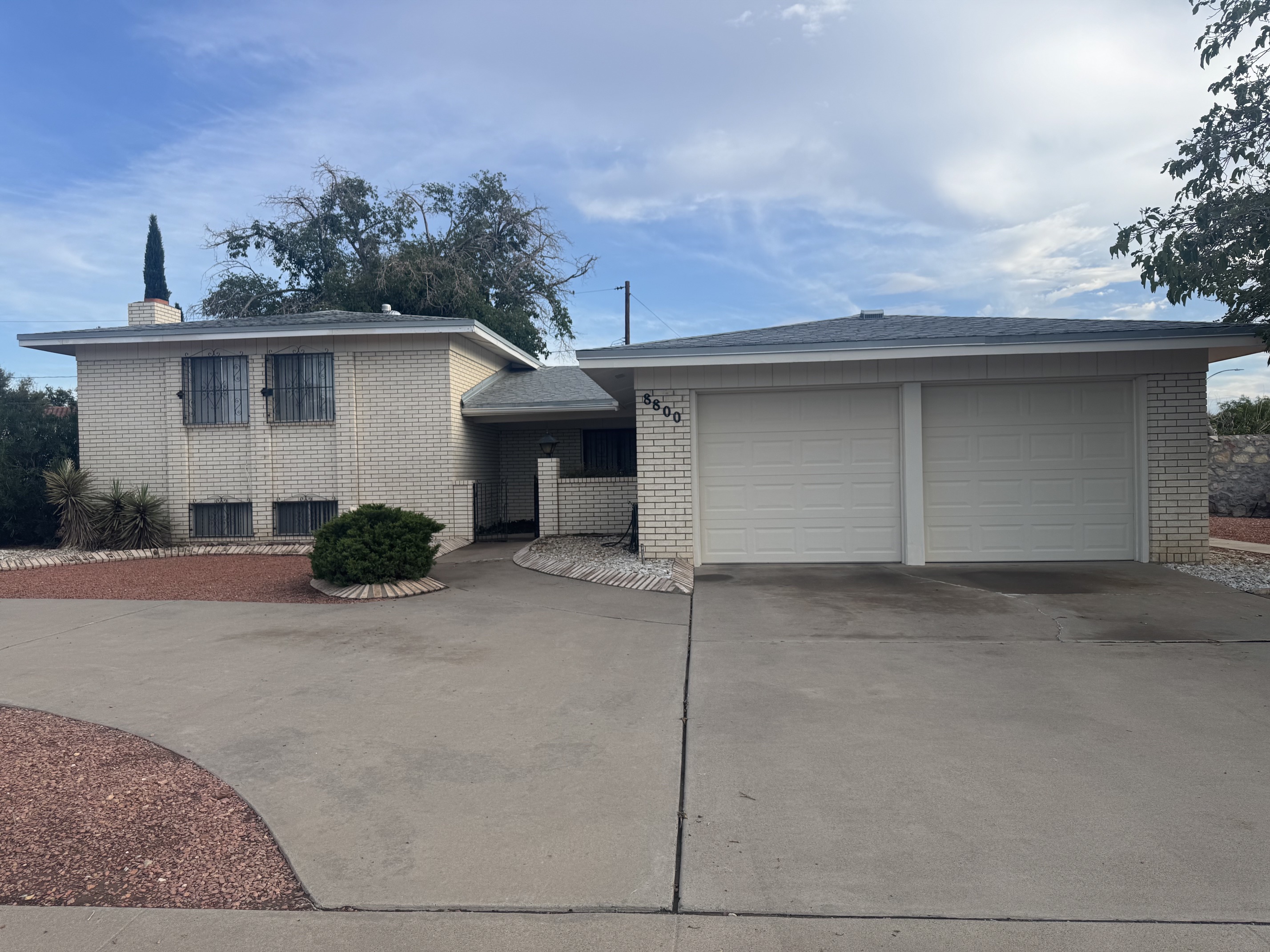 8800 Sampson Court