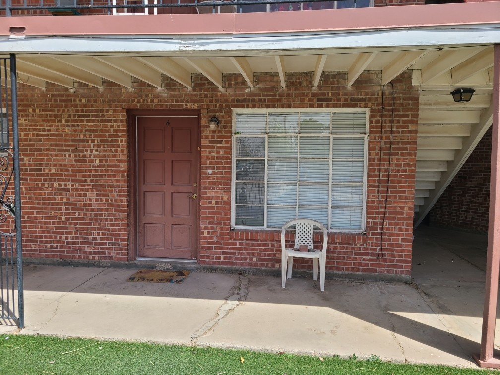 701 W Yandel Unit 4 - 1