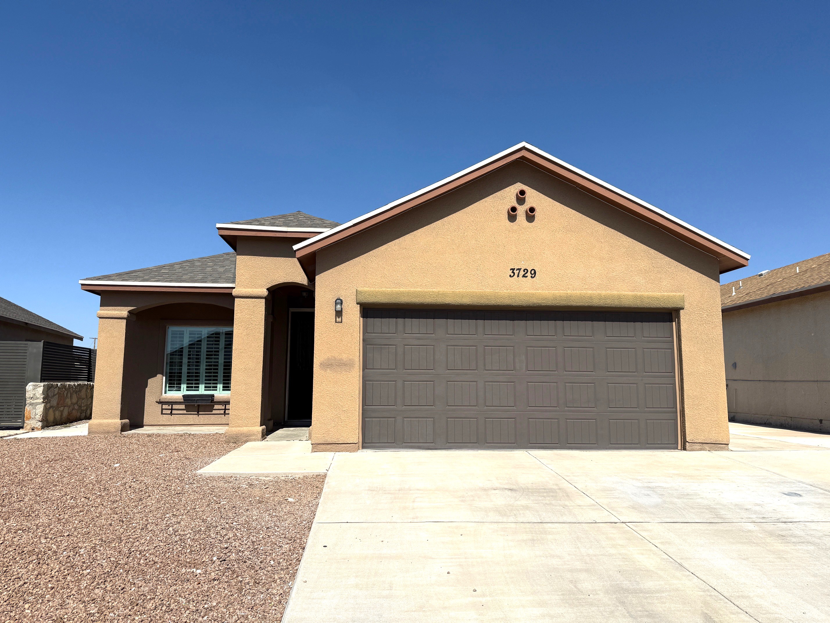 3729 Loma Brisa Drive